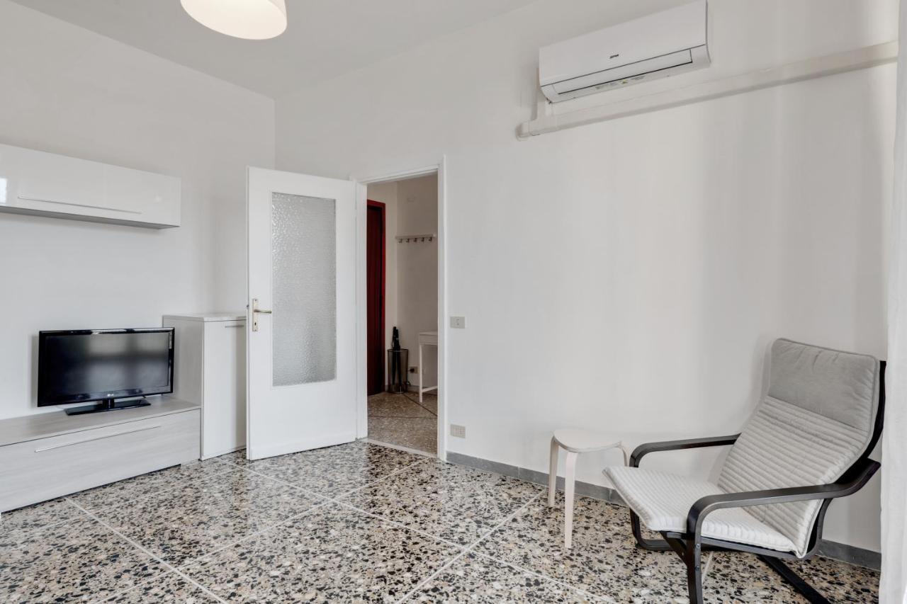 Lulli Cozy Apartment With Balcony Florenţa Exterior foto