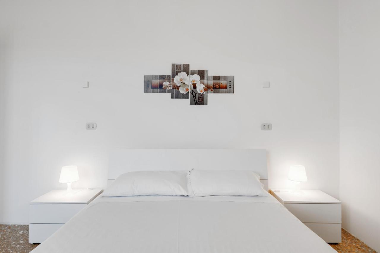 Lulli Cozy Apartment With Balcony Florenţa Exterior foto